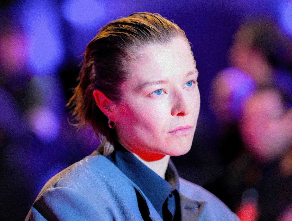 emmadarcybest's tweet image. There's a whole galaxy in their eyes