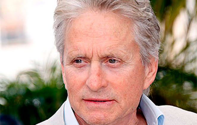 Mas o Michael Douglas em Entrevista ao Bial MOSTROU que Está Acompanhando A TENTATIVA DE FUGA DO INELEGÍVEL. 
"E o seu Ex-Presidente AINDA ESTÁ NA EMBAIXADA DA HUNGRIA?"