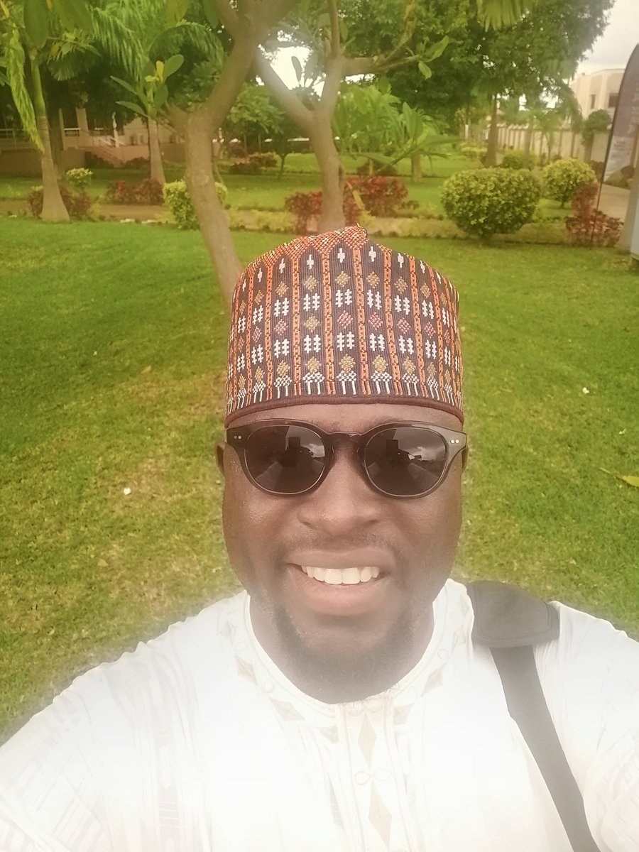 Alidamo's tweet photo. Smile https://t.co/r07IKPVVQZ