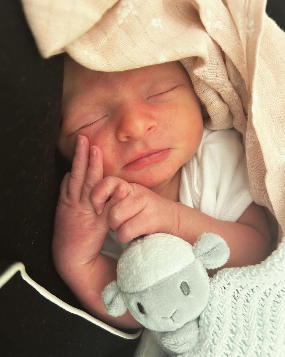 Welcome to the promotion party 2 weeks early! 🐏 meet Lois Jane clayton! 

<a href="/EvieCarterGolf/">Evie Clayton</a> so proud of you! What a week ❤️