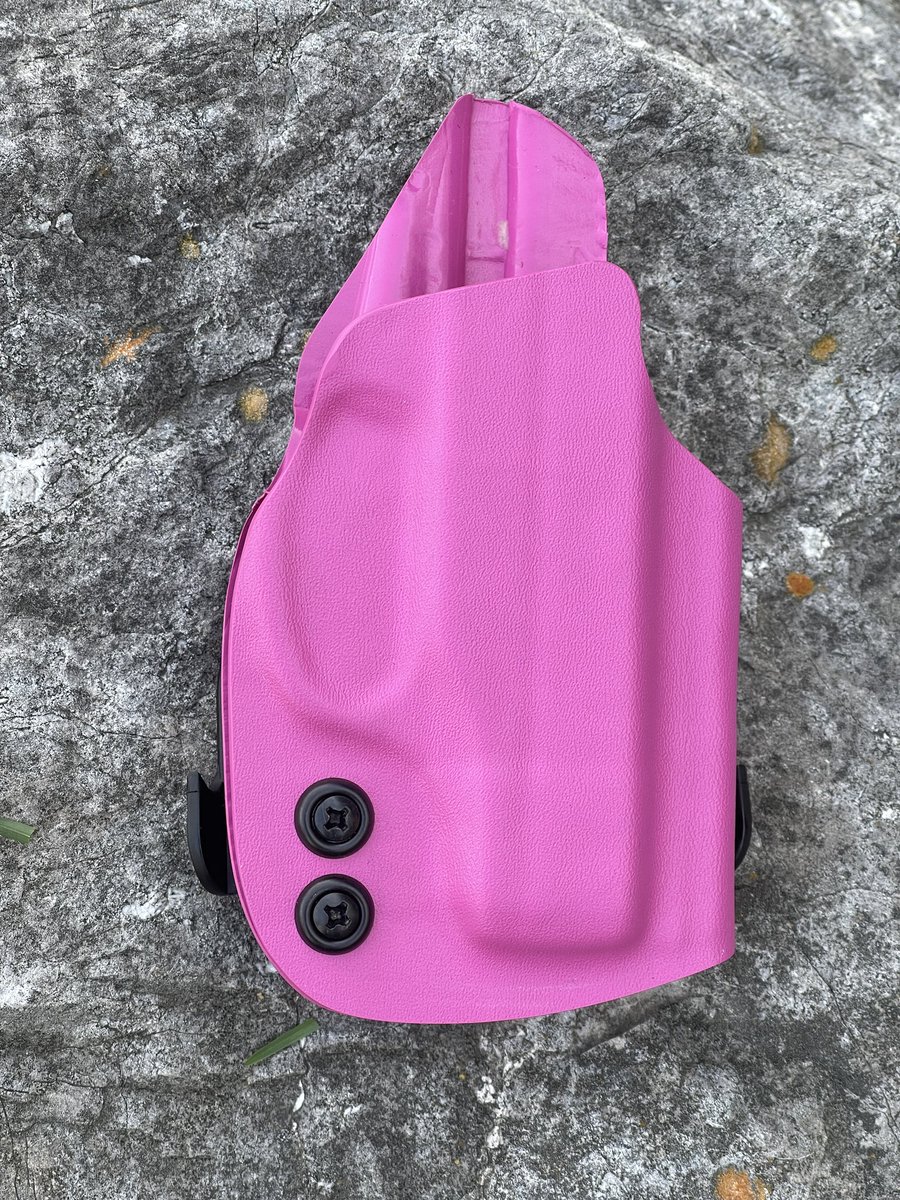 Its a Good Friday to check out our holsters. Like this bubblegum owb for a Ruger LC-9. 

#bubblegum #rugerholster #goodfriday #customkydexholsters #gunlifestyle #voodooarmoryholsters