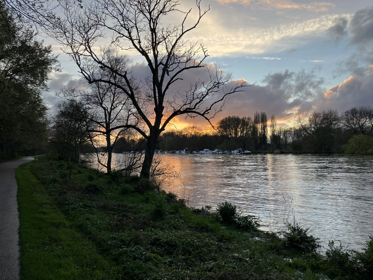 Pull back of the tide on the towpath at sunset in Ham. Finally meaning we can finish our walk home.