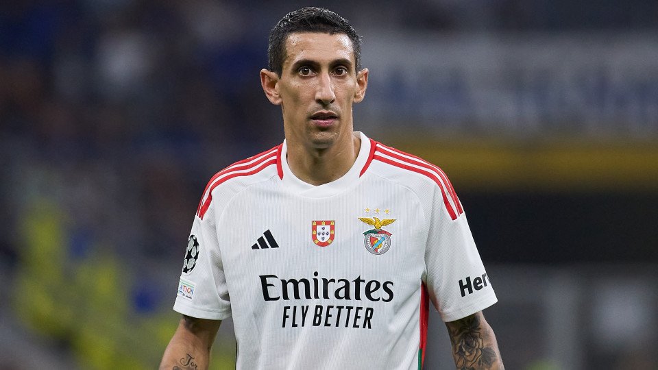 Para além do penalty falhado, Di Maria já contabiliza 21 perdas de bola no jogo 😬