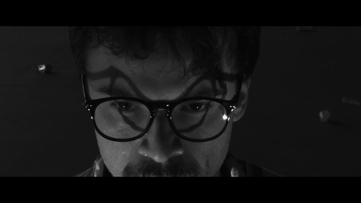 gabriel gomes (@gabrielg_mac) on Twitter photo eu amo esse frame do Farol Alto 🤧 curta que eu distribuo com o <a href="/cinesucata/">Cine Sucata</a> dirigido pelo <a href="/fistfulofbimbas/">Brunno Bimbati</a> 🤌🏼✨ eu amo esse frame do Farol Alto 🤧 curta que eu distribuo com o <a href="/cinesucata/">Cine Sucata</a> dirigido pelo <a href="/fistfulofbimbas/">Brunno Bimbati</a> 🤌🏼✨