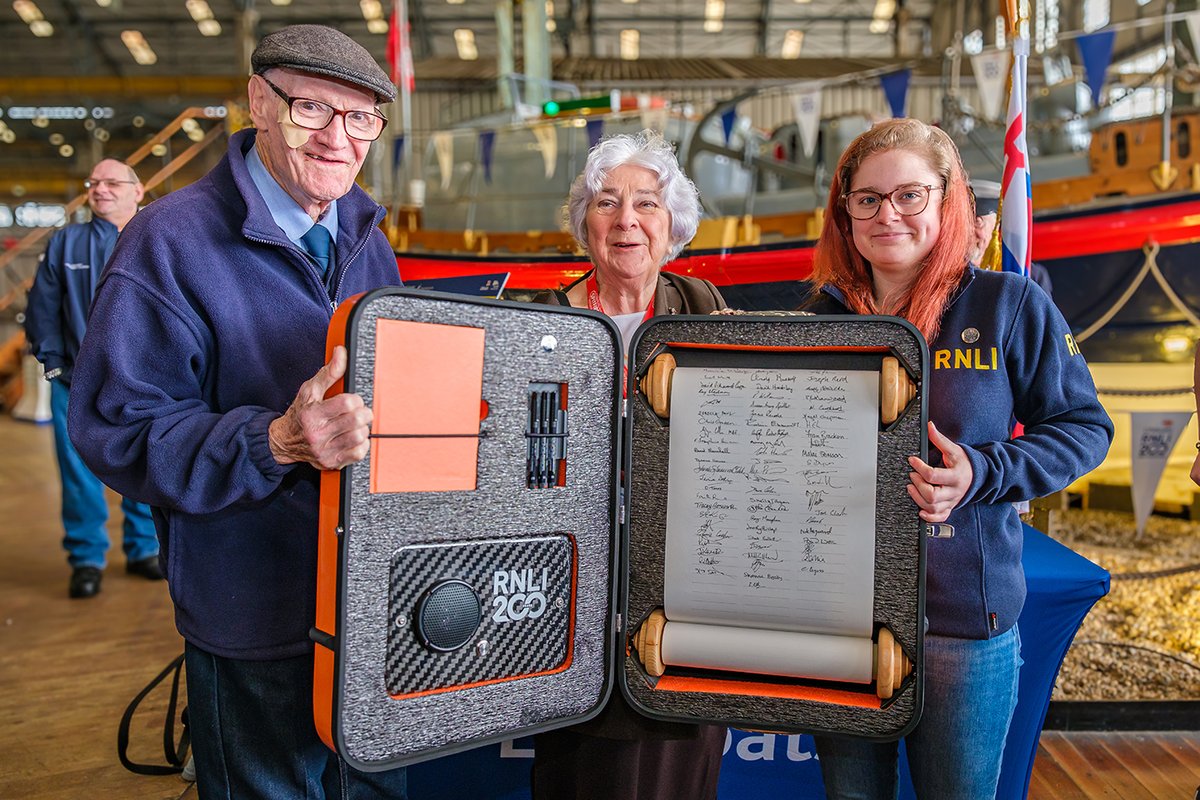 Today we had the privilege of hosting the signing ceremony of @RNLI's 200th Anniversary Pledge Scroll at the RNLI Historic Lifeboats Collection. The pledge promises a commitment to saving everyone they can, without judgment. More: bit.ly/49ggjzi #RNLI #RNLI200