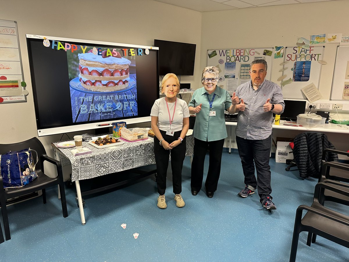 Claire Valente tweet media