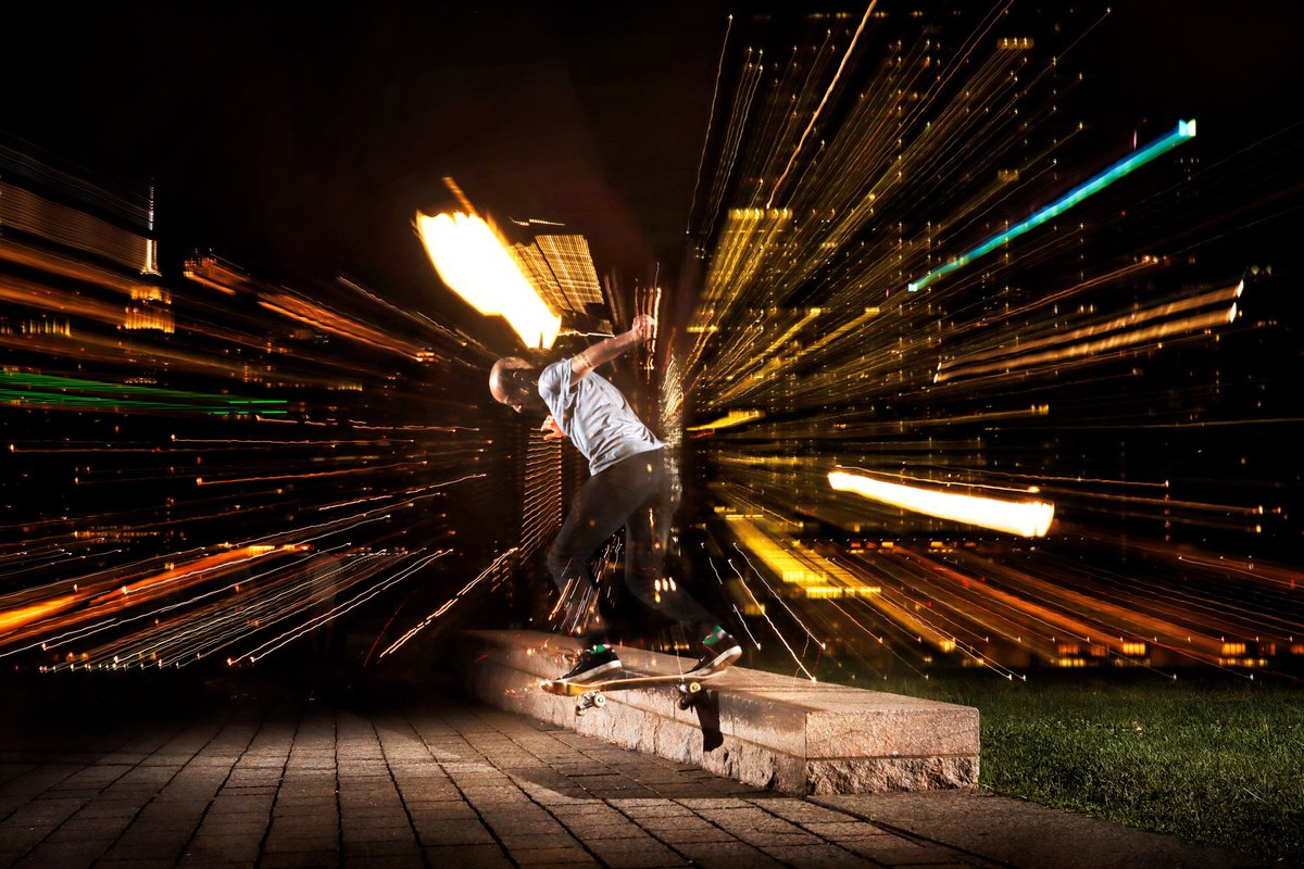 Understanding how to use external lights often marks a turning point for pro photographers – so how can you take your understanding to the next level? Here’s pro skate photographer Josh Katz with a few pro tips: canon.sm/49xpsEw