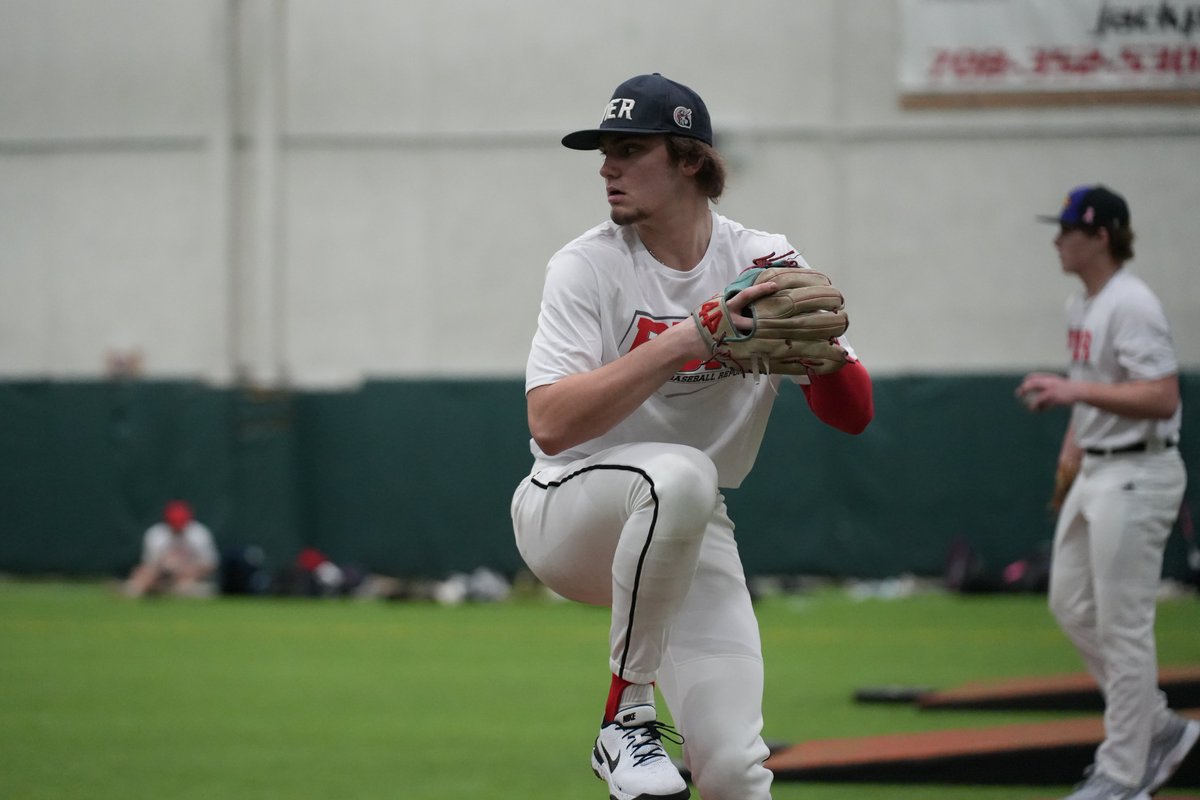 We're back with week two of the Top Tier High School Show this Sunday at 8 p.m. CST 📅 This week's guests include: + Conor Essenburg (2025, @LWWestBaseball, @KStateBSB) + Brayden Zilis (2025, @MinookaBaseball) + TJ McQuillan (2026, @CaravanBaseball, @LouisvilleBSB)