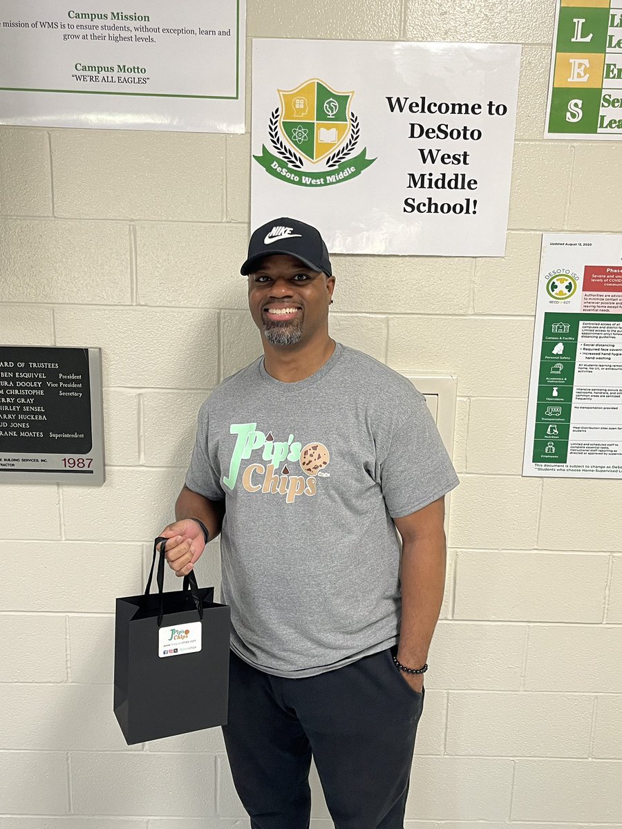 DeSoto West Middle School tweet media