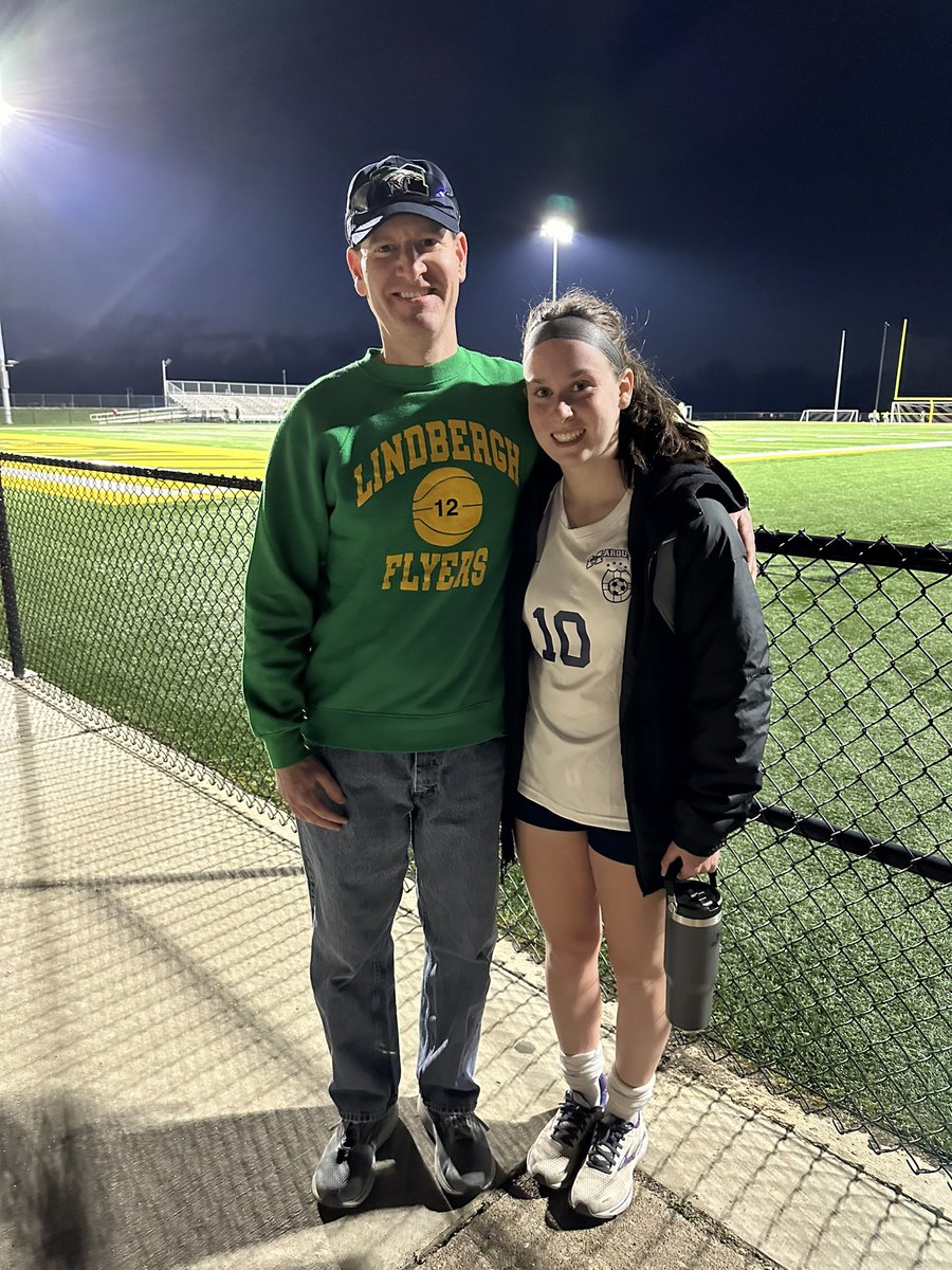 Finished a great week of soccer with two wins including last night 1-0 W against Lindbergh where my dad went to highschool. It was great to see some family and finish this one out with my teammates! <a href="/MHS_GirlsSoccr/">Marquette Mustangs Girls Soccer</a>