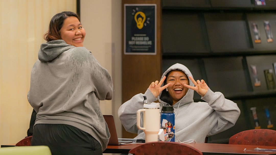 SouthernNews's tweet photo. The semester is nearly over, you're almost there!
Enjoy a sunny weekend โ๏ธ ๐ .
Here's a look back at #TheWeekInPhotos https://t.co/USIde4guHh