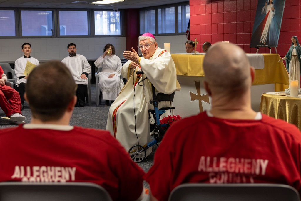 The Allegheny County Jail welcomed Bishop Zubik back to hold a Holy Thursday mass and a foot-washing ceremony for the first time since 2019. We appreciate the Bishop joining us at the ACJ and holding this special ceremony for approximately 40-50 incarcerated individuals.