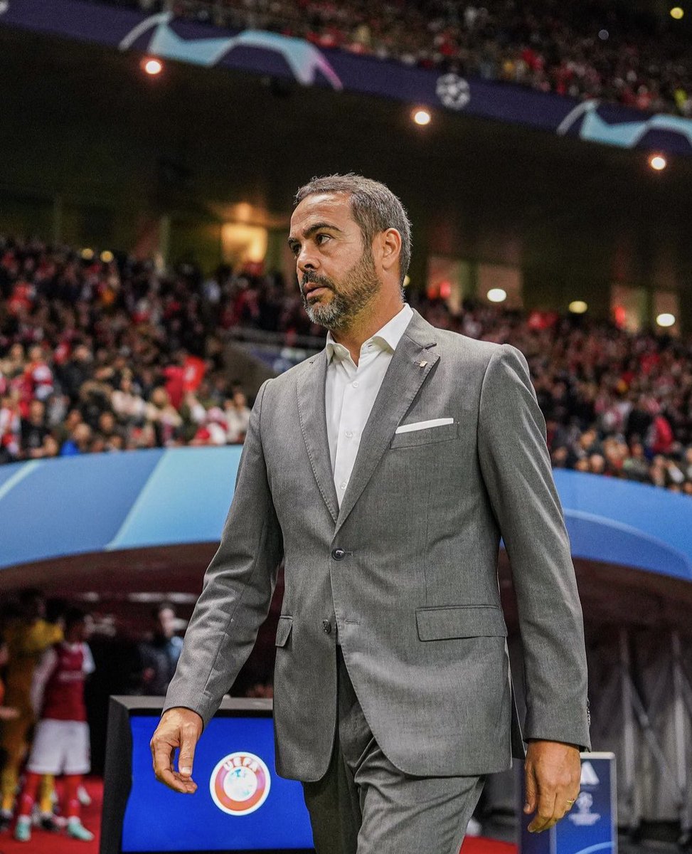 🚨 | FECHADO! ARTUR JORGE É O NOVO TREINADOR DO BOTAFOGO.

🗞️ | <a href="/andrehernan/">André Hernan</a>