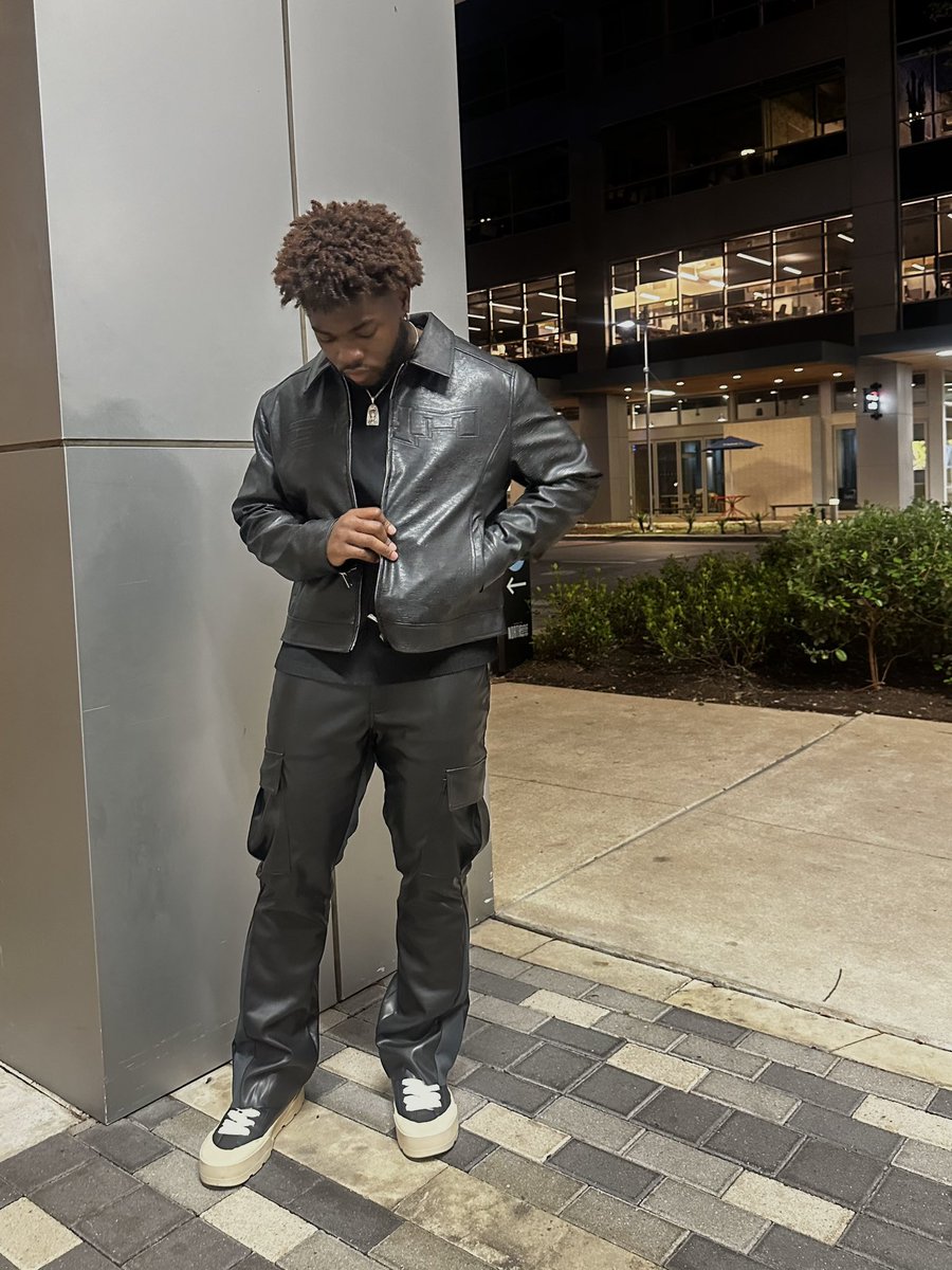 TMobuse's tweet image. Glo