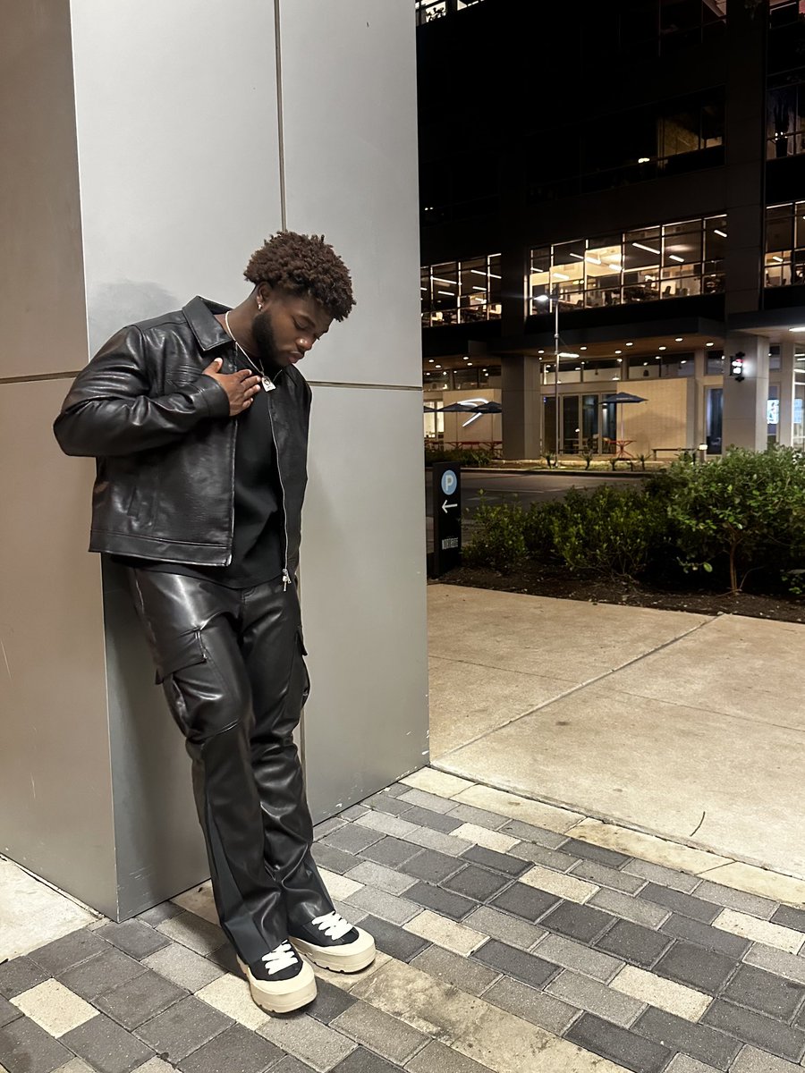 TMobuse's tweet image. Glo