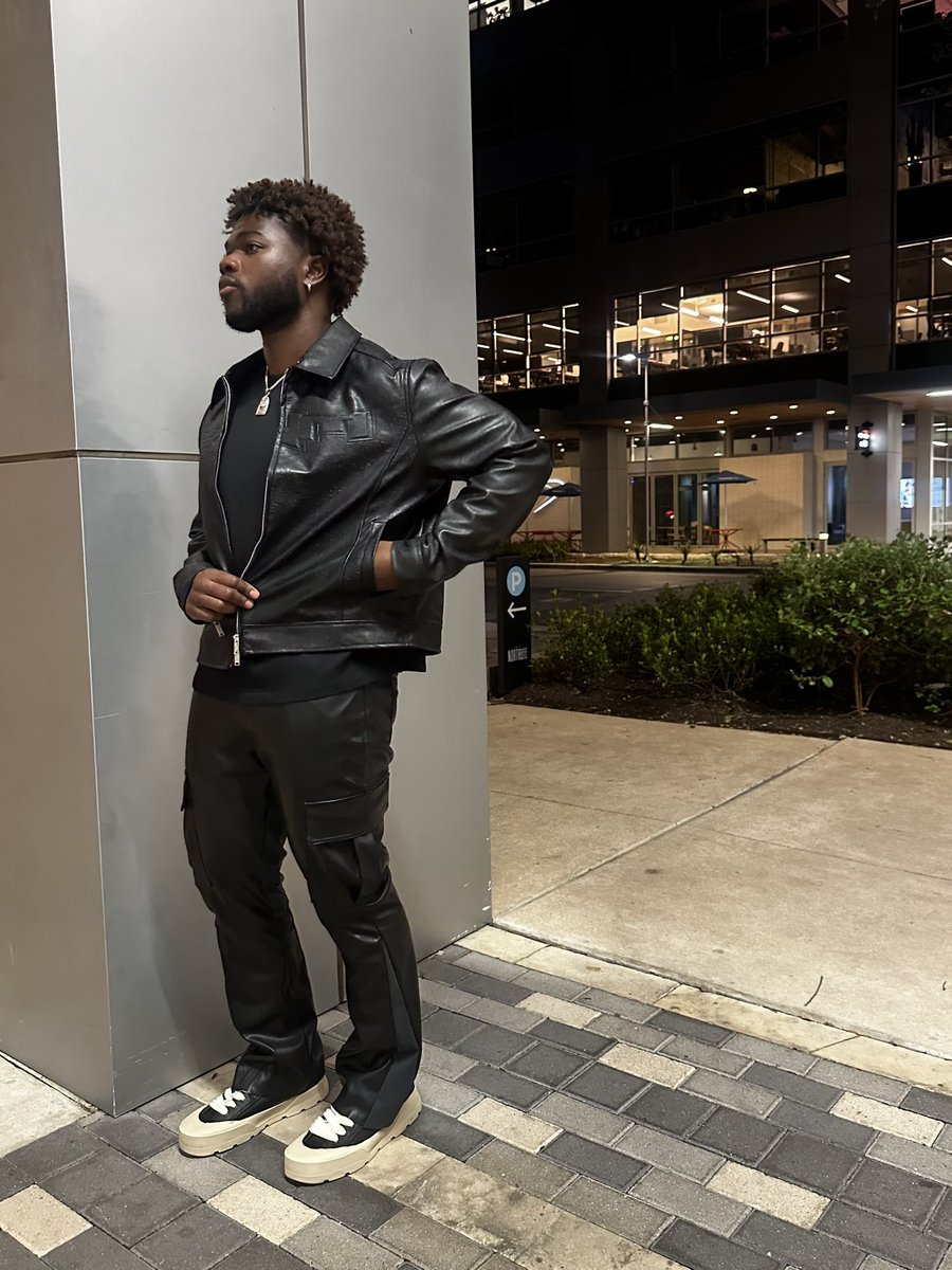 TMobuse's tweet image. Glo