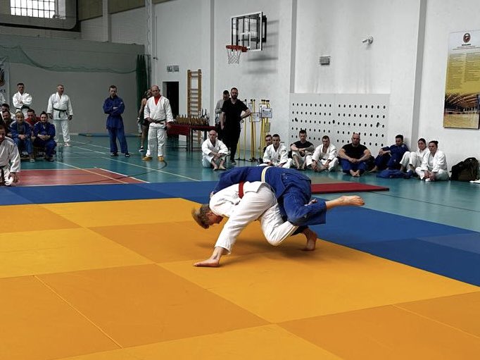 17WBZ's tweet image. Podczas mistrzostw w judo 🥋reprezentacja z #17WBZ zdobyła 2 miejsce 🥈.
W tym tygodniu w #6BPD w Krakowie odbyły się sportowe zmagania walki na macie Grupy Współzawodnictwa Sportowego #11DKPanc. Zawodnicy z Międzyrzecza w każdej ze swoich kategorii wagowych stanęli na podium 👊🏼