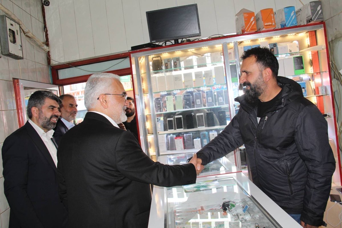 Genel Başkanımız Sayın Zekeriya Yapıcıoğlu Diyarbakır'ın Ergani ilçesinde esnaf ziyareti gerçekleştirdi. #BizimleOlur #BuSeferHÜDAPAR