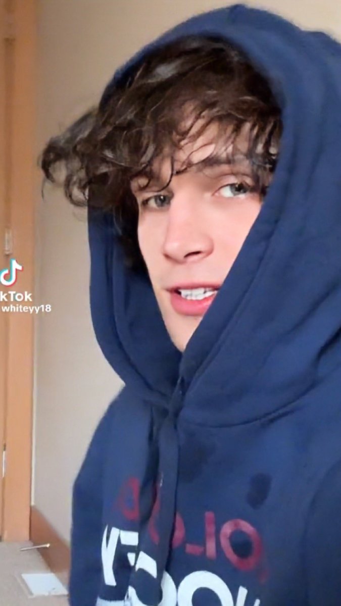 Robin Scrutton tweet media