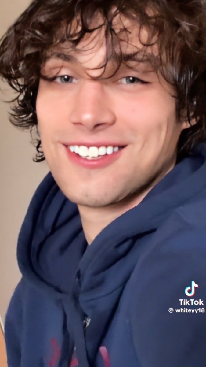 Robin Scrutton tweet media