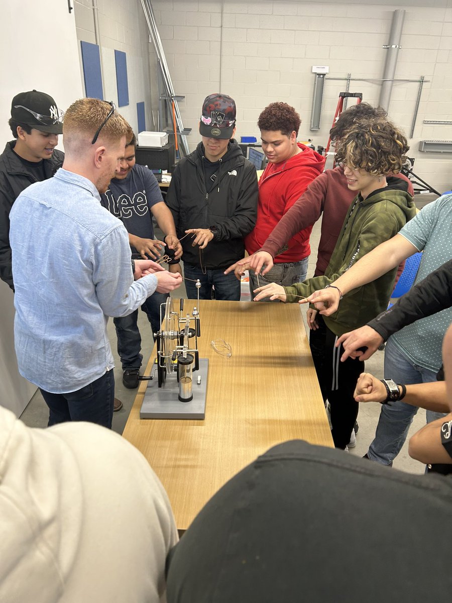 IowaTrades's tweet photo. ELL students from North & Hoover high schools visited the @IBEW Des Moines Electrical apprenticeship training center today on a bus tour! Thank you @IowaTrades, @FutureReadyDMPS, @DMschools & @UnitedWayCI for facilitating! β‘οΈβ‘οΈ
#iowaskilledtrades #iowaconstruction #IowaWorkforce https://t.co/1maIKYSxhw