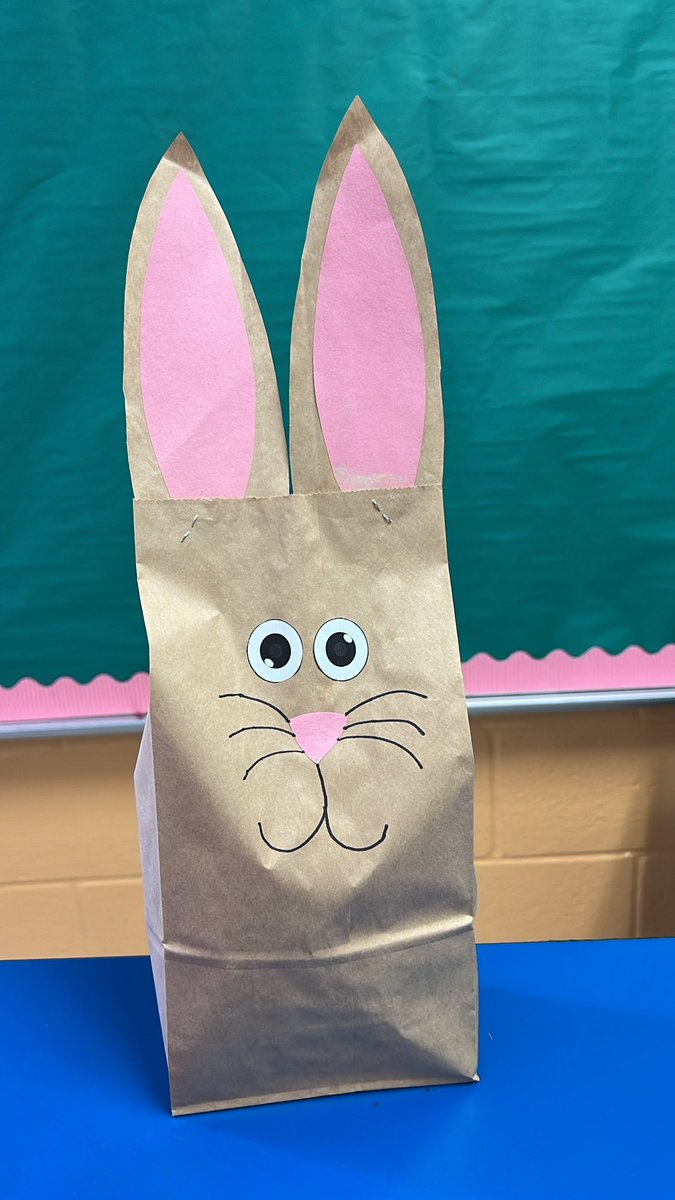 DrEppinger24's tweet photo. Bunny Bags!!! #HappySpringBreak https://t.co/0bXVz1UPWK