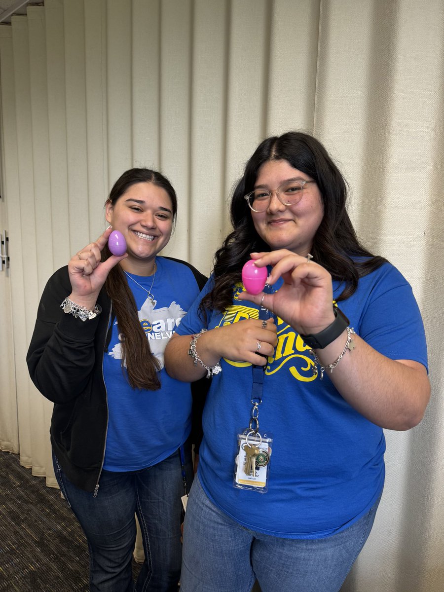 Easter egg-citement buzzing through Hornet Nation! 🐝 🥚 Our staff had a blast hunting for eggs and spreading Easter joy! @AliceJohnsonJrH