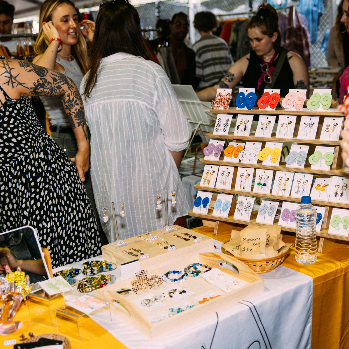 🔊🔊Calling all Chicago vendors!🔊🔊 We are now accepting applications for all food and retail vendors at #P4kFest. Visit p4k.in/RcDwHWw to submit an application today.