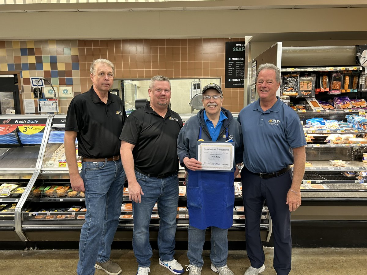 Happy Retirement Terri, Ray and Tim!!!! 🤩🥳💥 Thank you for all your years of hard work and dedication to our union family. Ray - 47 year member retired from Kroger 739 Tim King - 47 year member retired from Kroger 309 Terri Richerson - 44 year member retired from Kroger 369