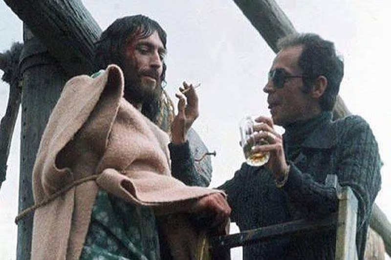 OjoalaTele's tweet photo. Nadie:
Jesús cuando TVN está en tanda comercial:
#JesúsDeNazarethEnTVN https://t.co/pOhbo4z86J