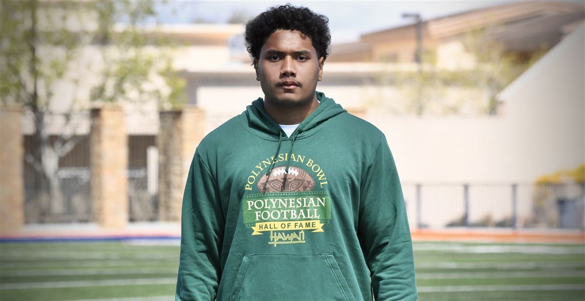 Honolulu (Hawaii) St. Louis athlete Roy Maafala Jr. earns Polynesian Bowl invite and a school with family ties is standing out 247sports.com/Article/polyne…