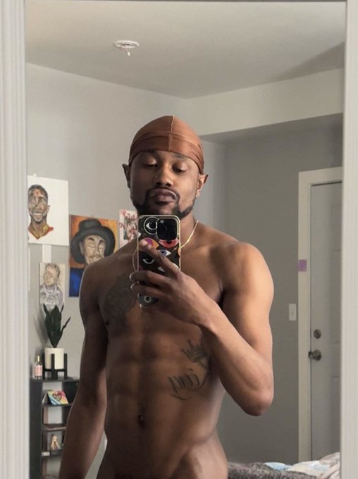 Watch $LIM 🐐's leaked NSFW photo on TwXstars