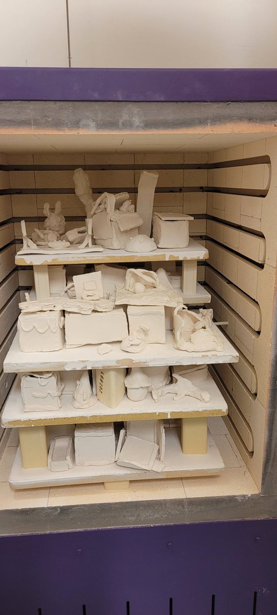 #GattisArt First firing in my new accesible kiln at school was successful! @GattisRRISD @HafedhAzaiez @nancy_ag2000 @RoundRockISD @rrisdart @rrisdfinearts @tim_lowke