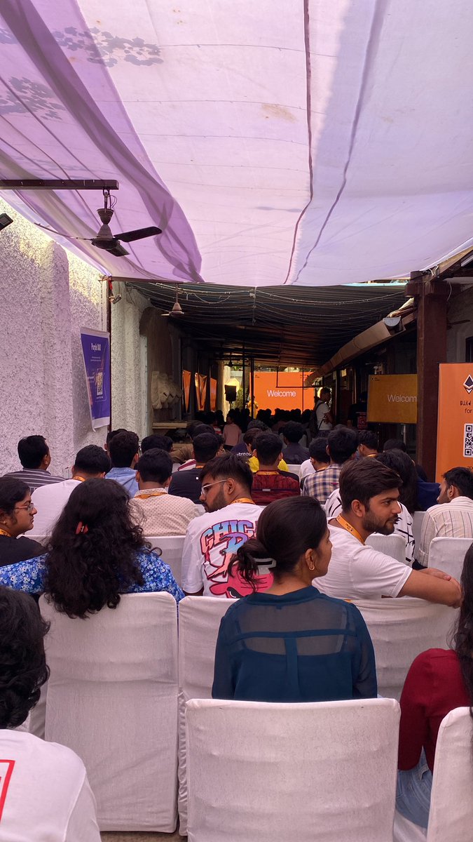 DevanshiPandy11's tweet image. Day 1/3 at @ethmumbai 💅

#hackathon #Web3Community #web3hackthon