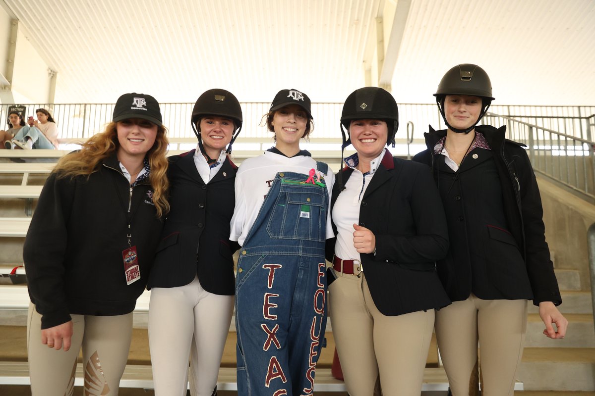 AggieEquestrian's tweet photo. Ready for round one 👍

#Everybodyalways | #GigEm https://t.co/l6Ck4P25L0