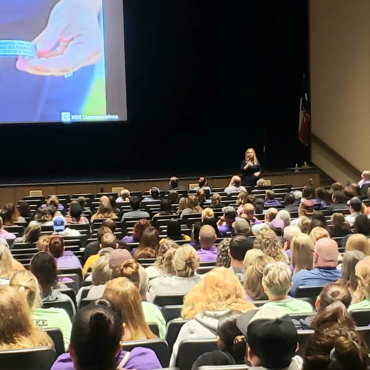 HudgensMolly's tweet image. The precious educators of @granburyisd filled my ❤ today. We shared our #savingsycamore story w/ them this Good Friday during their PD giving God the credit for the miracle He provided on 9/28/16. #gobesomekidshero #mohstrong #Psalm91 #safeandsoundschools #dbcincbooks #ccsdtn