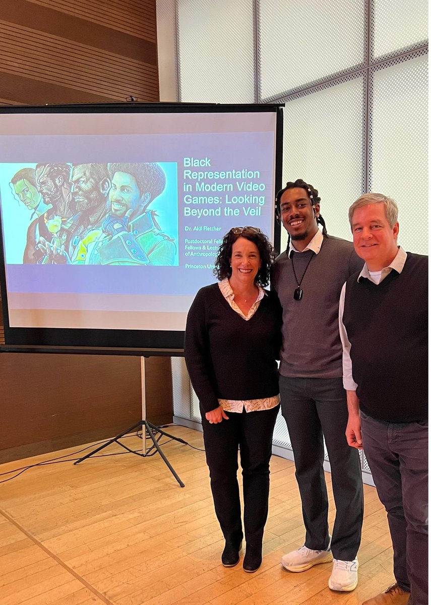 AkilFletcher's tweet photo. I can not explain how grateful I am to speak at John Jay again. @ShonnaTrinch and Dr. Snajdr were two of the first people to give me a shot at research, when others were telling me to rethink grad school because I had my daughter at 19. Big thanks to the Anthr dept for having me! https://t.co/f5NVYTs71a