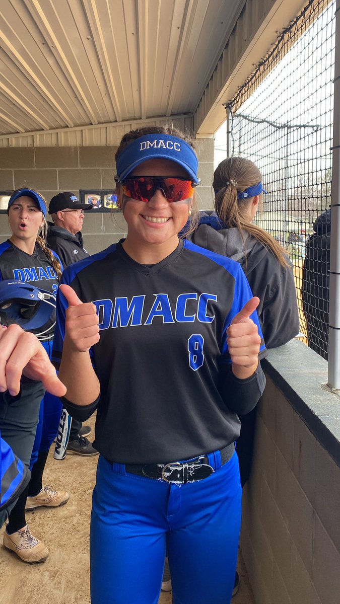 DMACCsoftball's tweet photo. ‼️BREANNA CAFFERY HOMERUN‼️ https://t.co/QNl5sKeJvV