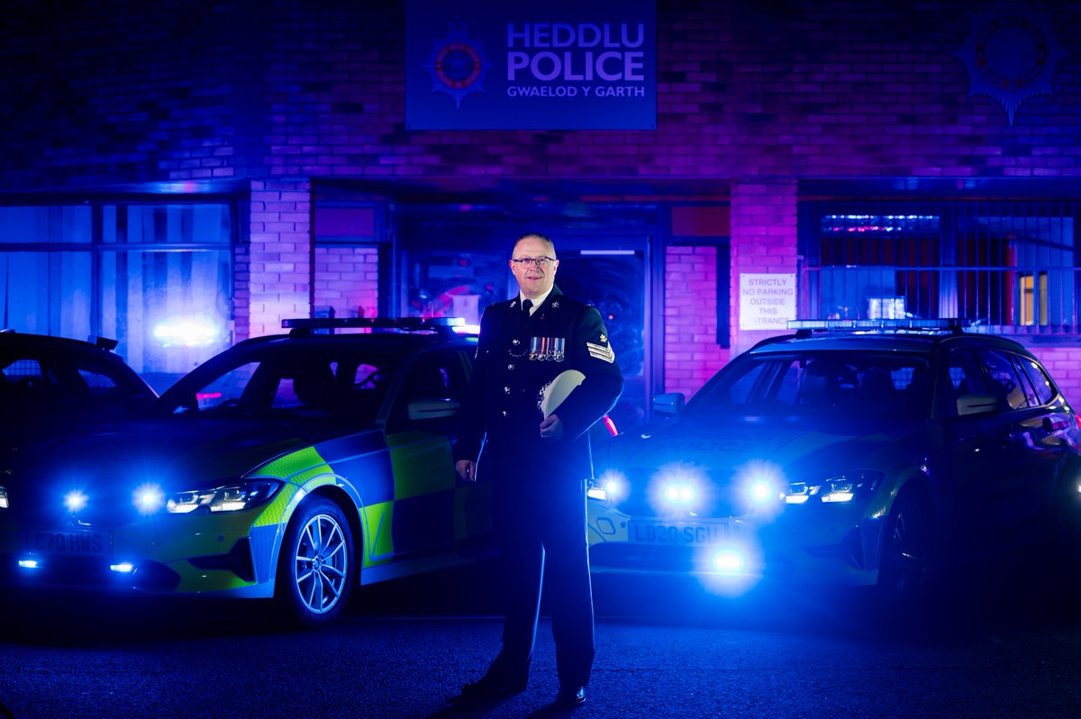 From all your friends and colleagues in the Roads Policing Unit (RPU), and across #TeamSWP – a very happy retirement to Sergeant Darren Westall, who is leaving us for pastures new after a long and dedicated service in South Wales and @DyfedPowys.