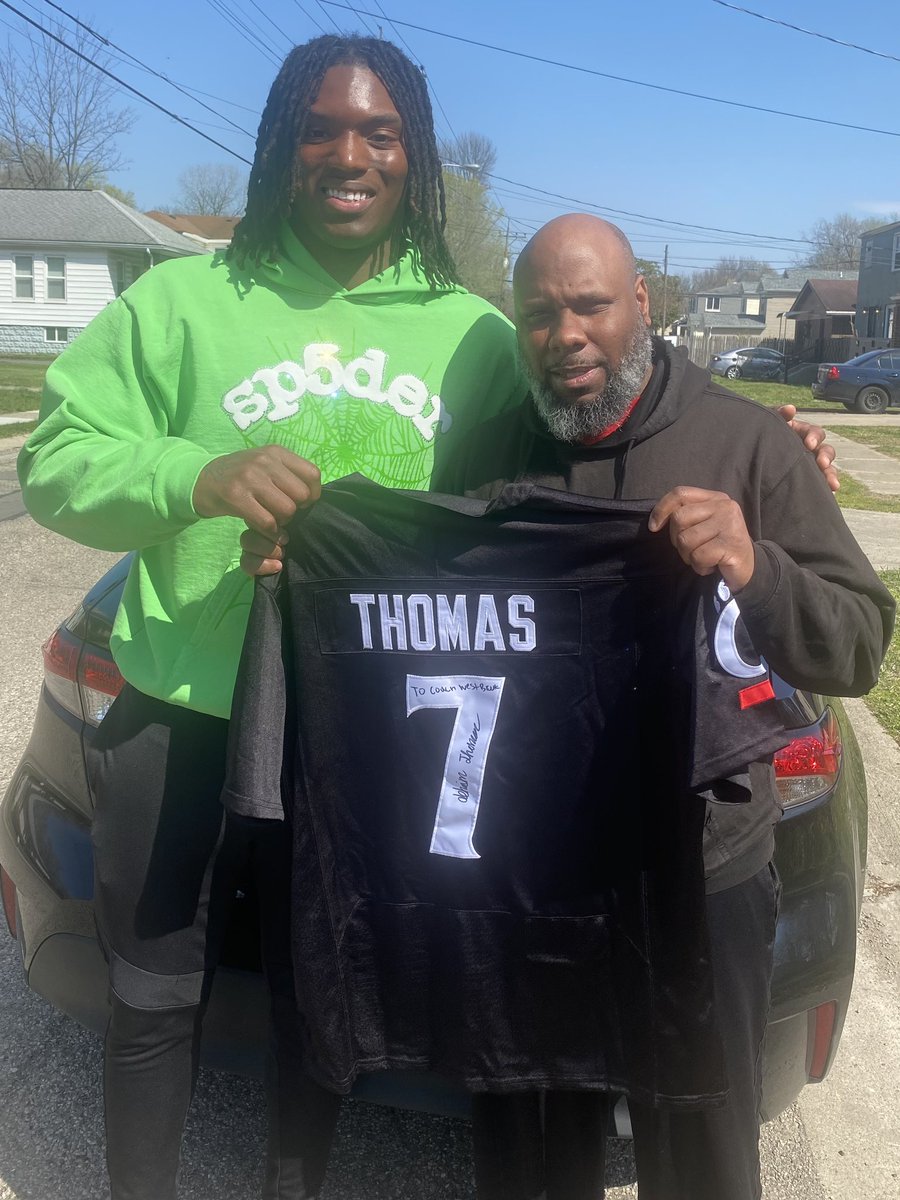 ᴄᴏᴀᴄʜ ʙ. ᴡᴇsᴛʙʀᴏᴏᴋ ™ tweet media