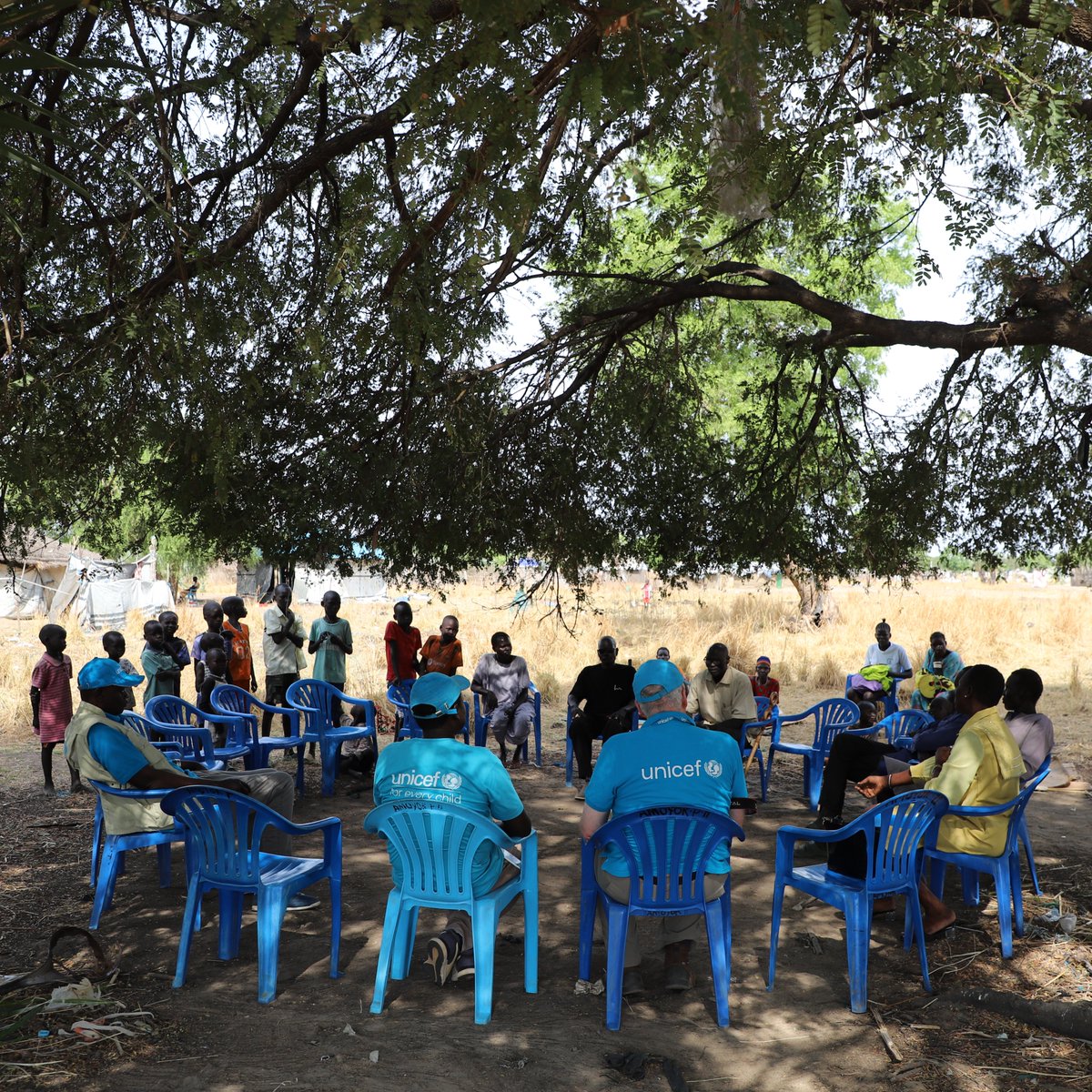 unicefssudan's tweet photo. 👏for the people of Thoon Buor village, Bor #SouthSudan! They are setting a great example with 95 new toilets built &amp; becoming the first Open Defecation Free village in Jonglei State.

@UNICEF &amp; partners continue to support communities across 🇸🇸 with water &amp; sanitation services. https://t.co/K44mdcZw2f