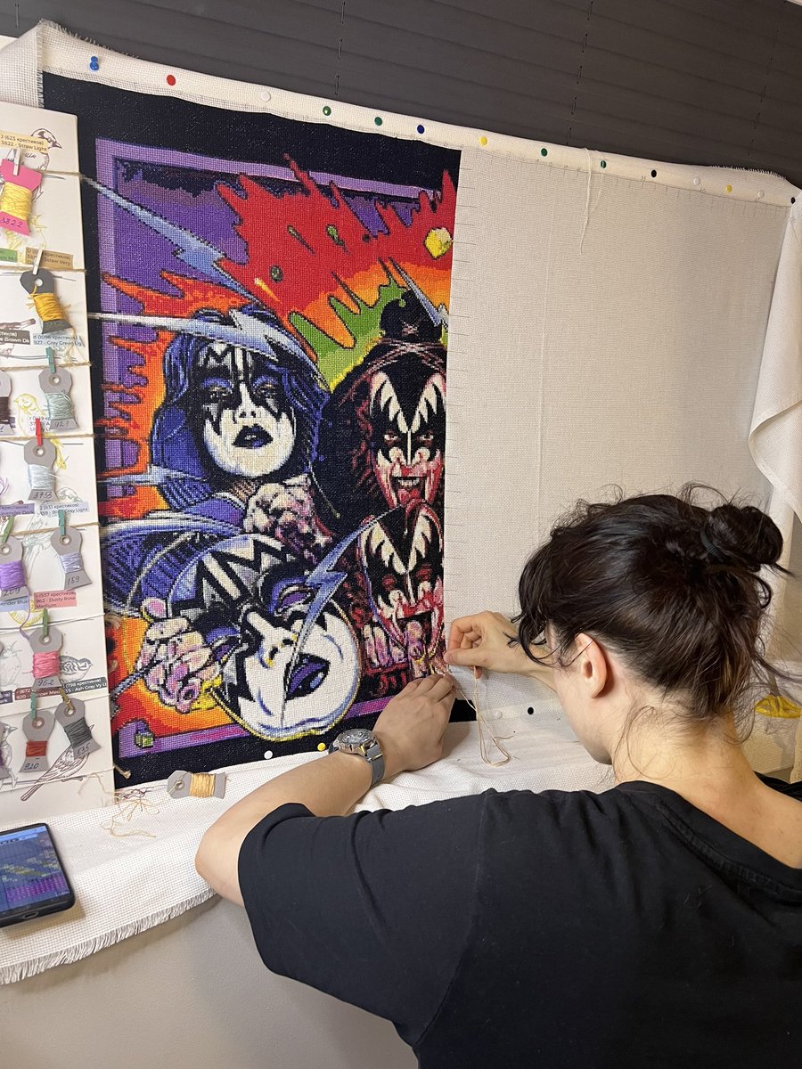RoanAndreas's tweet photo. Progress!🤩👍 Ace and Gene done ✅ 
#unmasked #kiss #kissarmy https://t.co/9sTBJSAkpf