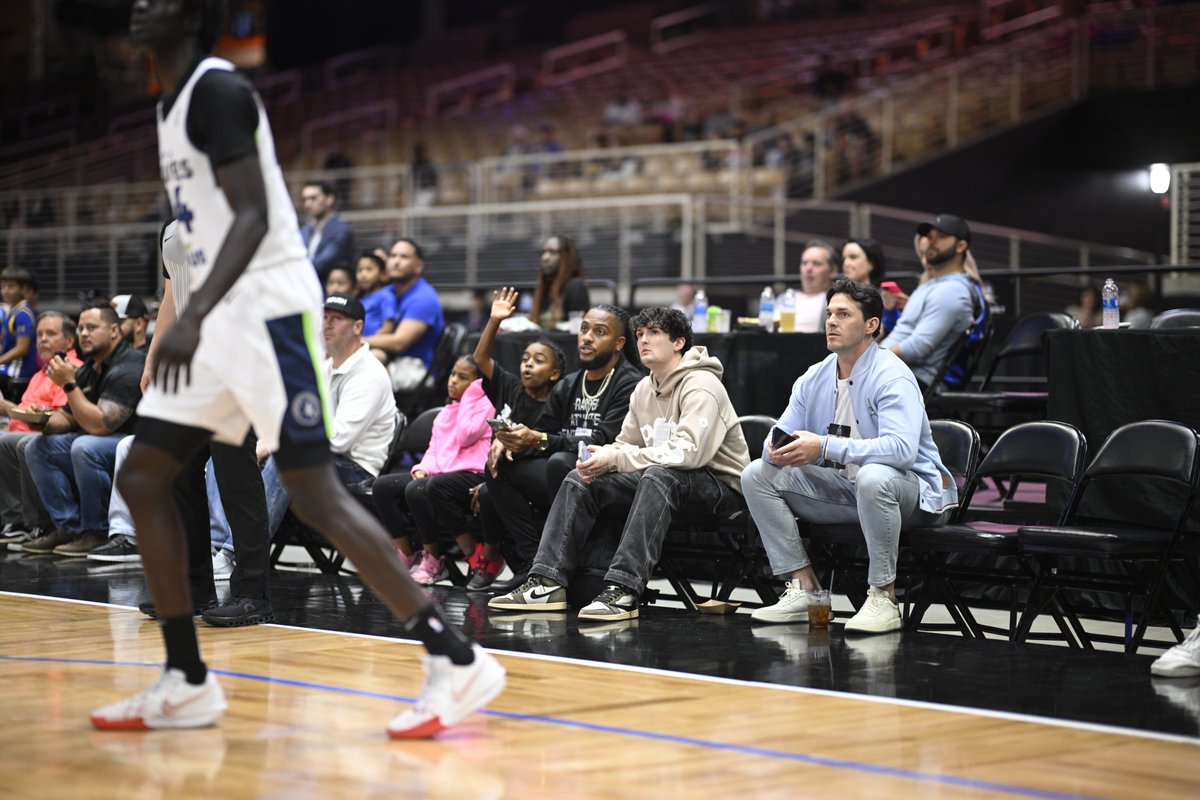 nbagleague tweet picture