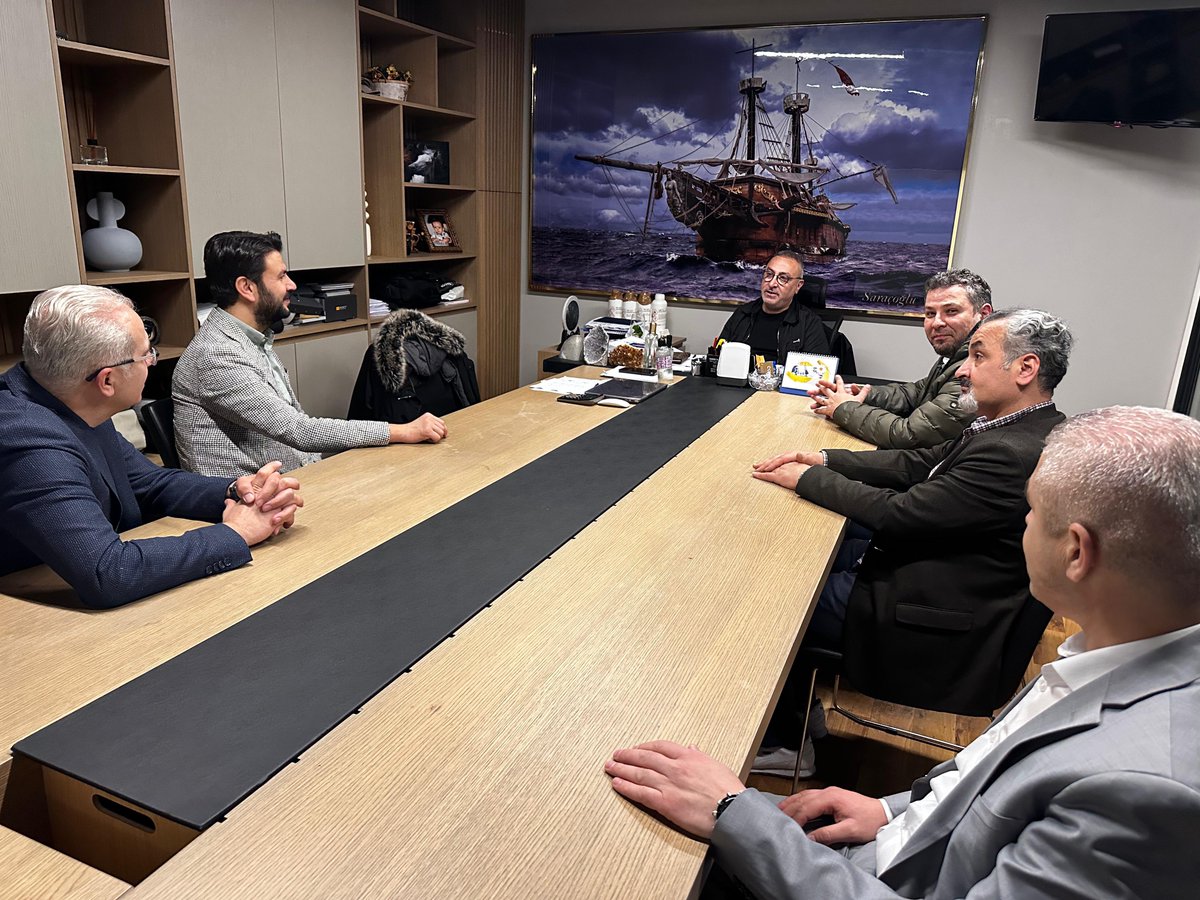 akaltindag's tweet photo. 📍Siteler

SKM Programlarımız kapsamında sahalardayız;

Milletvekilimiz @kurtcancelebi teşkilatımız ile birlikte Sitelerde saha çalışması yaparak esnaf ziyaretleri gerçekleştirdiler.

#KalbimizAltındağ

@Fatih__Bildik 
@DrVeyselTiryaki https://t.co/YcAE74PlOh