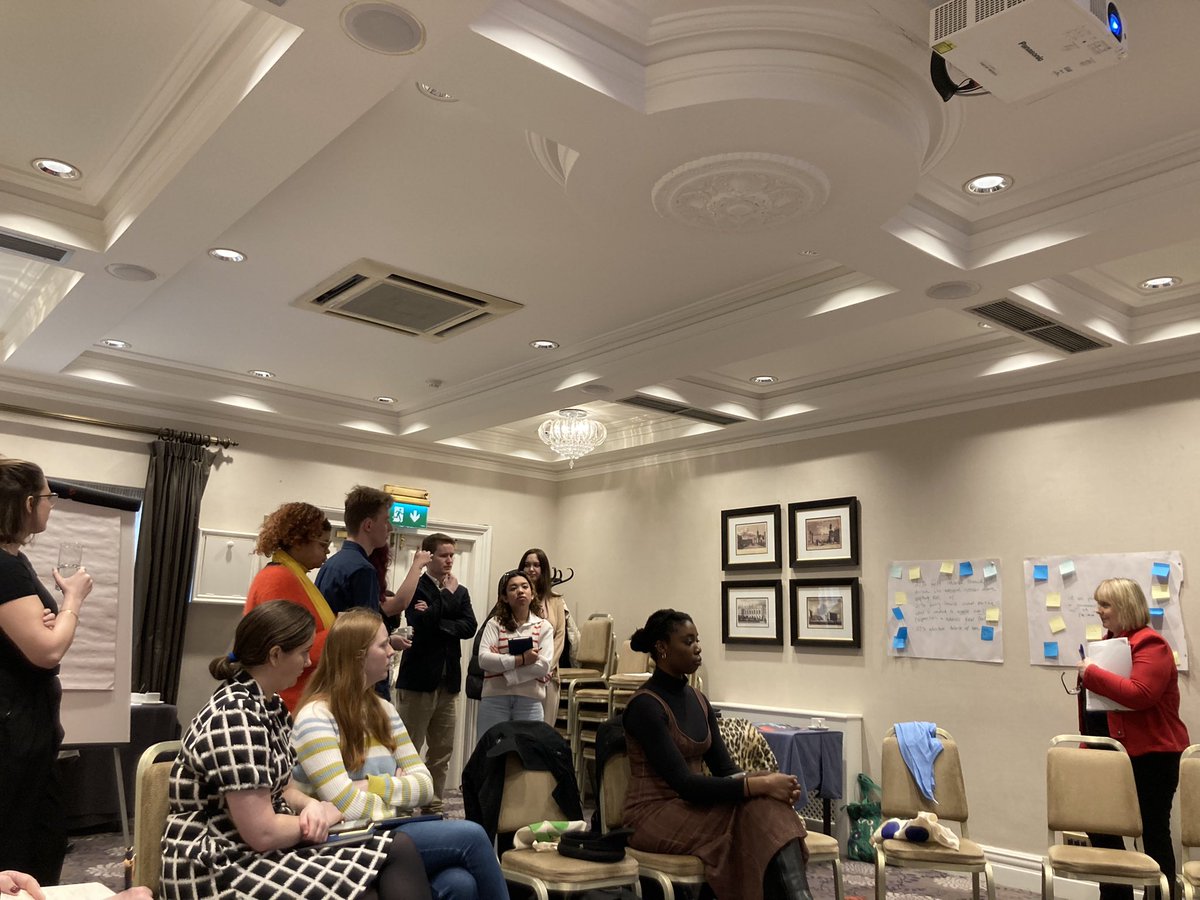 ieBritish's tweet image. This week we held a focus group for Irish young people aged 18-34 to share their thoughts on @InsightBritish ‘s #GlobalPerceptions research on young people’s perceptions of the #UK. In the afternoon, diverse stakeholders from across the UK &amp;amp; Ireland attended a research briefing.