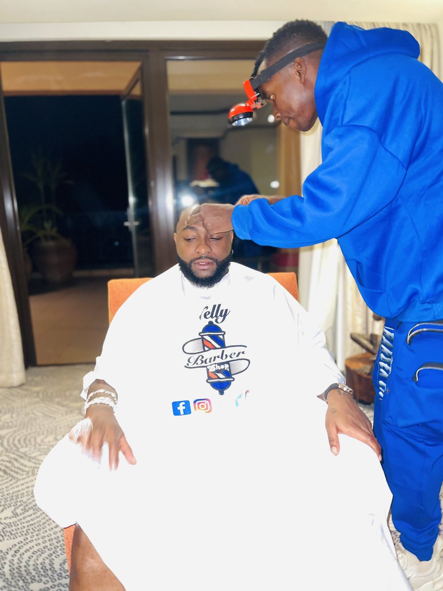 NellyBarberShop's tweet photo. Nelly barber the official barber for @davido  thank you lord 💈 https://t.co/wKjiUVRboE