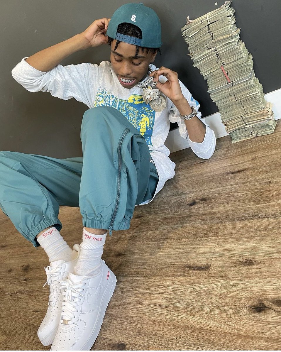 📌A train can’t get to its destination if it goes off the rails and you can’t either🗣️STAY ON TRACK 🎯 youtu.be/fBMpjsmhLg0?si…