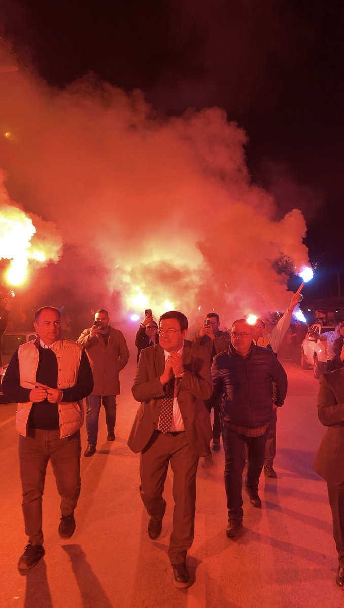 MuharremErkek17's tweet photo. Bu akşam📍 Barbaros

Dumlupınar Kıraathanesi’ndeki buluşmamızda bizleri yalnız bırakmayan tüm hemşehrilerime teşekkür ediyorum… 🫶 https://t.co/7e8ff22gvC