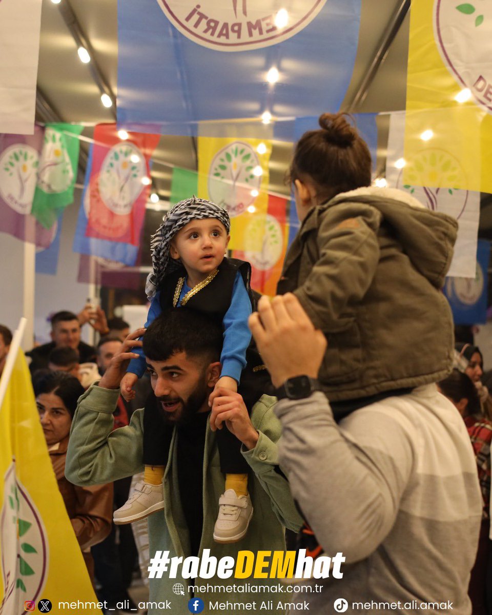 MehmetAliAmak's tweet photo. Beriya hilbijartinê jî me provaya xwe ya dawî ya govendê pêk anî. Em spasiya hemû ciwanên ku hatin Buroya me ya Hilbijartinê, bi me re keniyan û govend gerandin dikin. https://t.co/DKblaqOJio