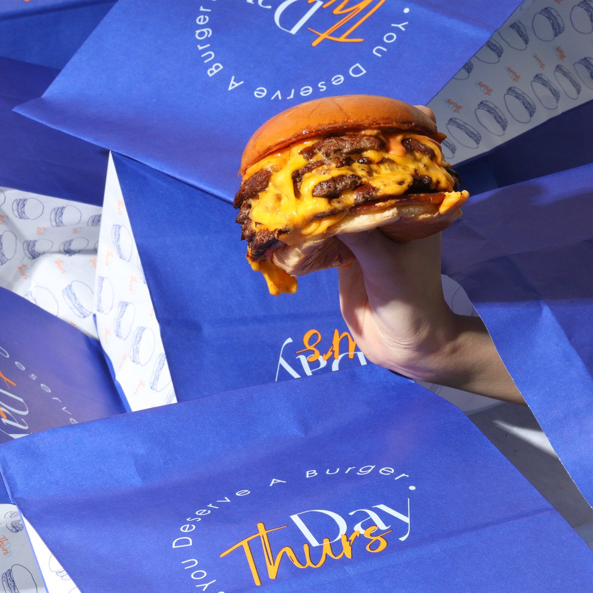 thursday_burger's tweet photo. سحورك ثيرزداي 🍔 https://t.co/JC3CDM5Ks1